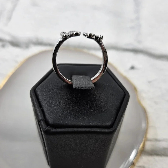 Butterfly Hugs Adjustable Fashion Ring A8 - Picture 3 of 5